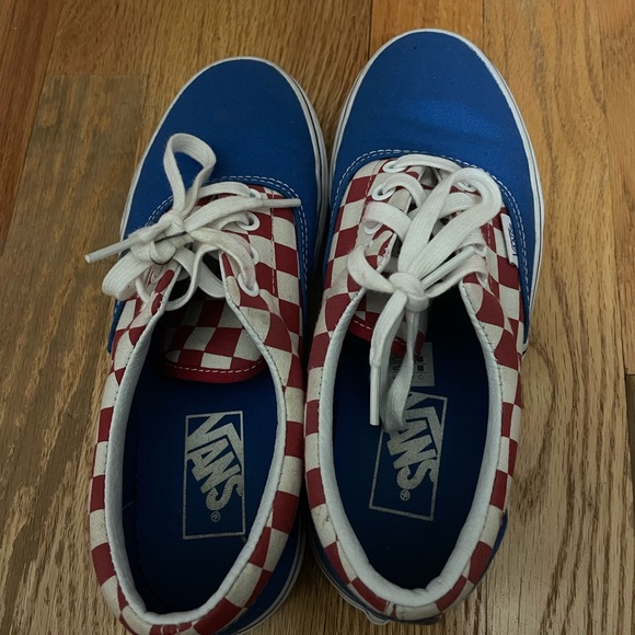 Vans - Picture 2 of 3